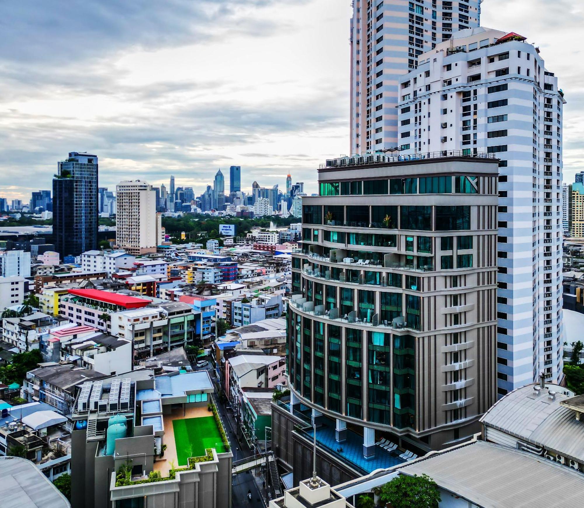 Valia Hotel Bangkok Exterior photo